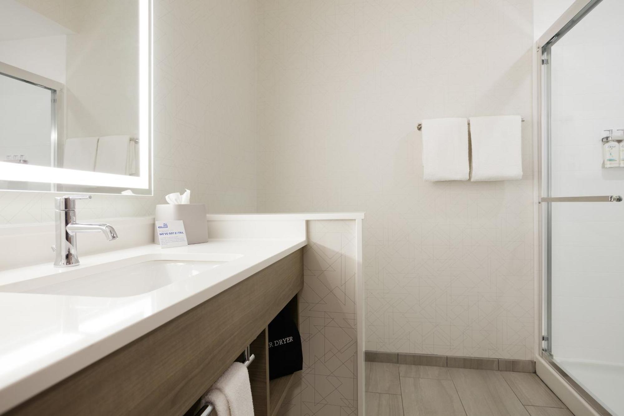 Holiday Inn Express & Suites Oak Ridge By Ihg Buitenkant foto