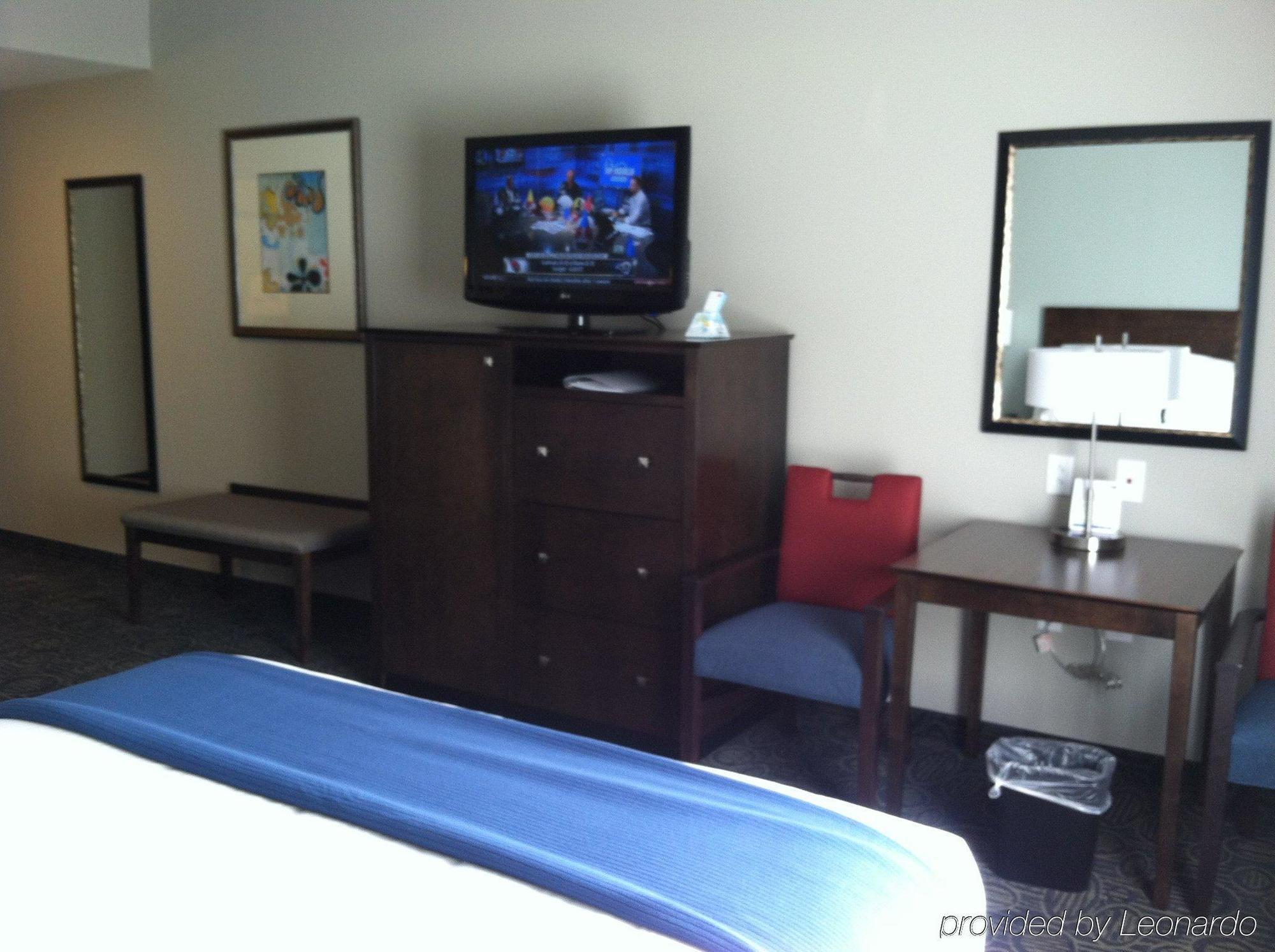 Holiday Inn Express & Suites Oak Ridge By Ihg Buitenkant foto